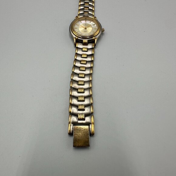 Berenger Watch Women Two Tone Silver Gold Mother of Pearl Dial New Battery 6.5" - Picture 3 of 14